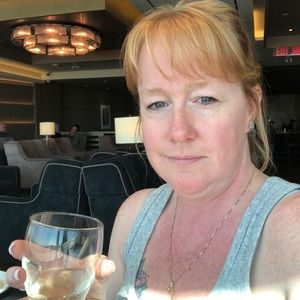 Meet your Posher, Julie